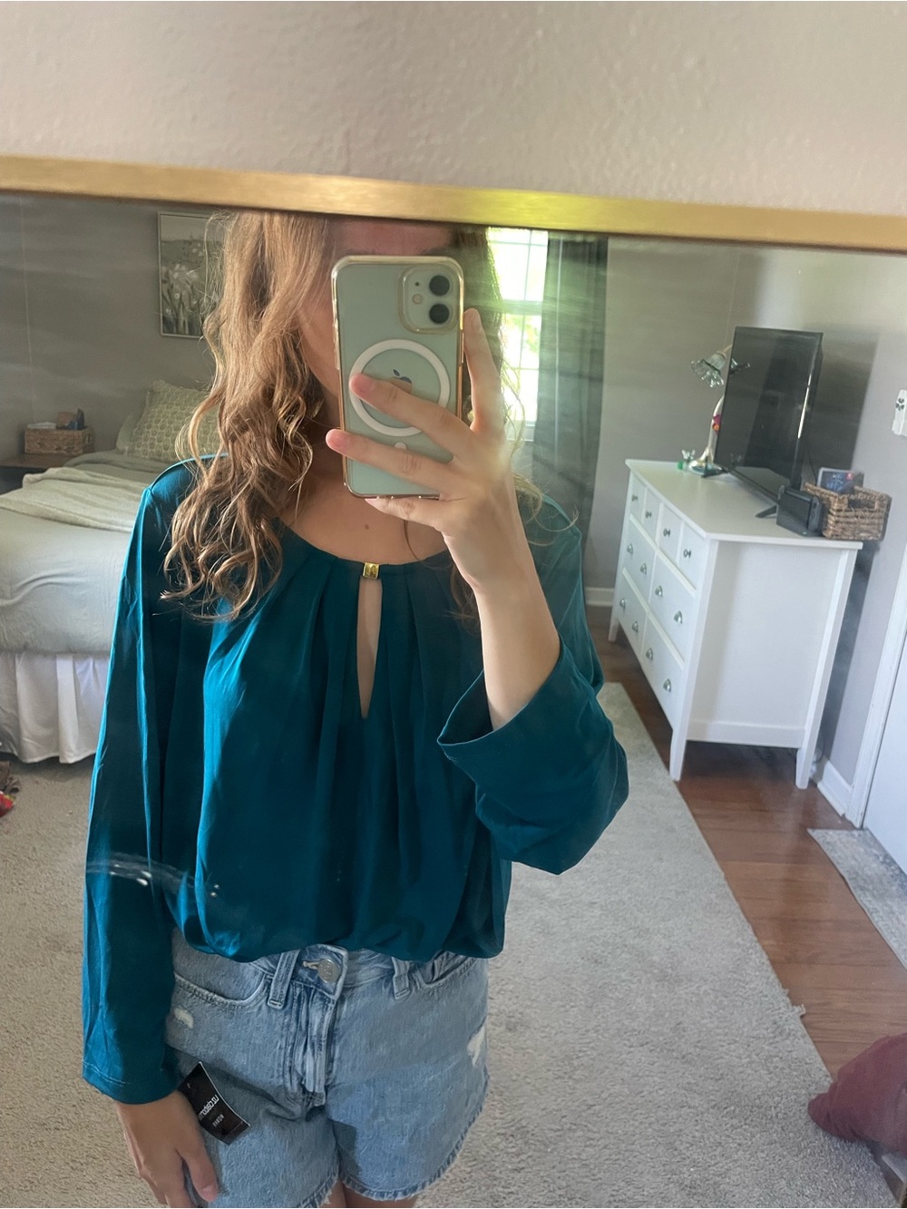 Gorgeous Teal V-Neck Blouse🧵